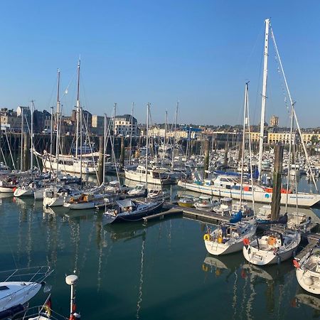 L'Ecume Des Jours Vue Mer Dieppe Luaran gambar