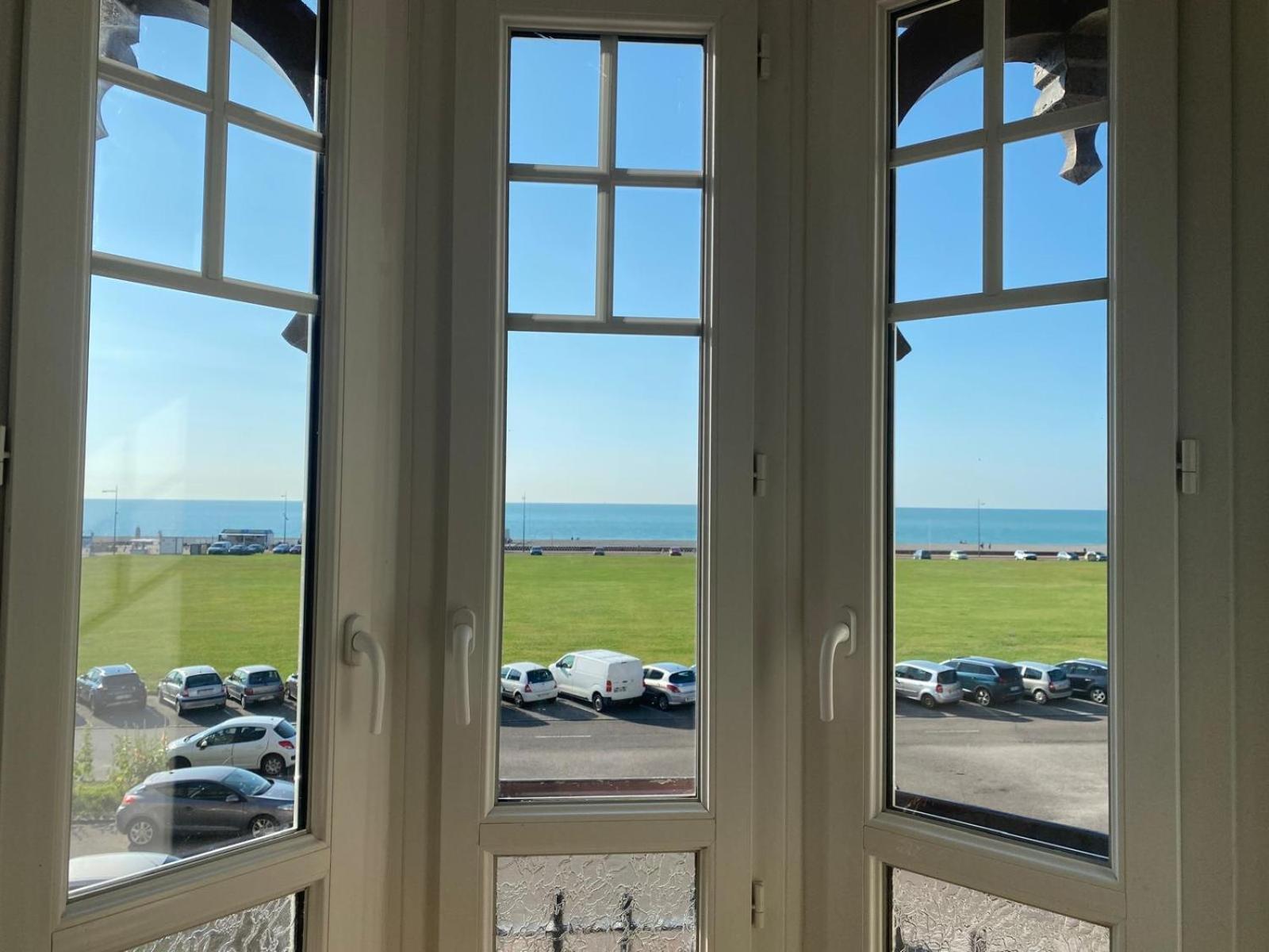 L'Ecume Des Jours Vue Mer Dieppe Luaran gambar