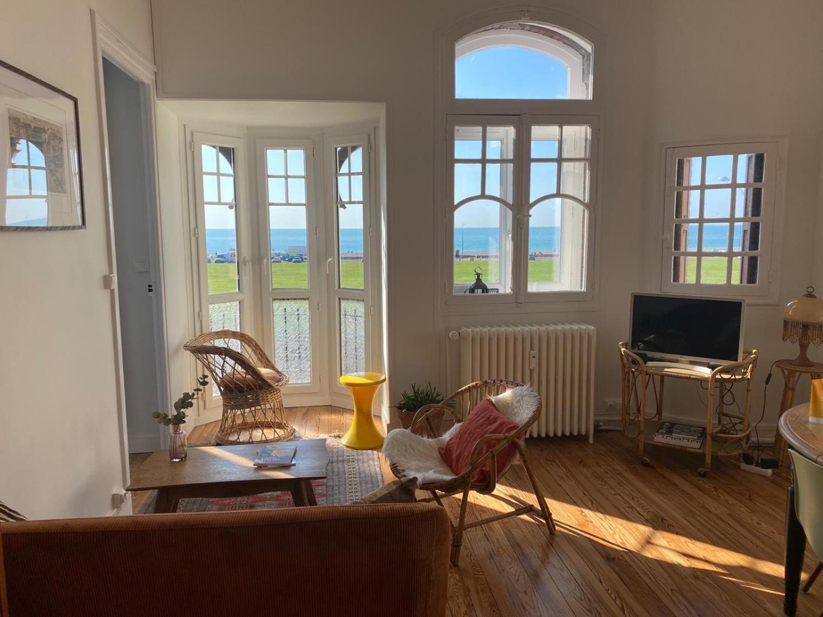 L'Ecume Des Jours Vue Mer Dieppe Luaran gambar